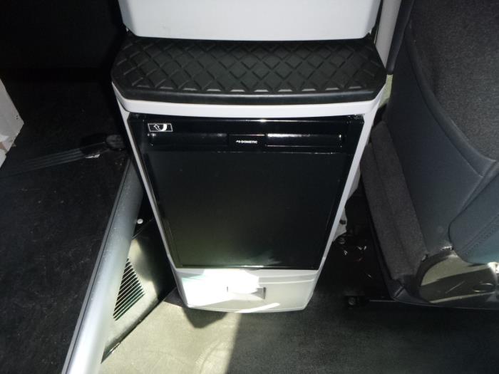 2023 Kenworth T680-20