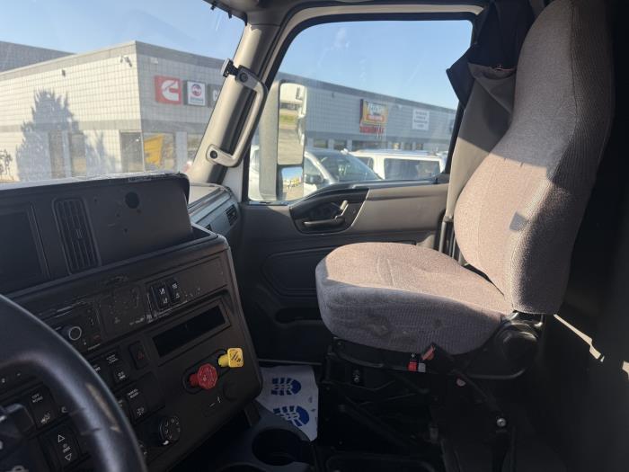 2022 International LT625-15