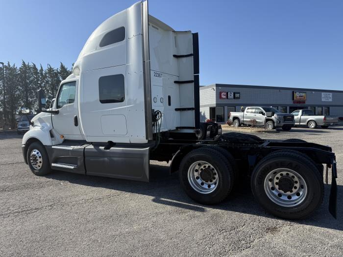 2022 International LT625-4