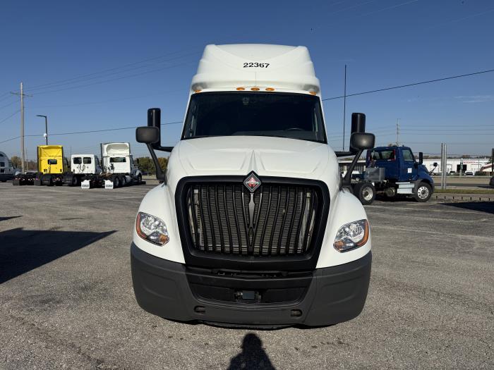 2022 International LT625-5