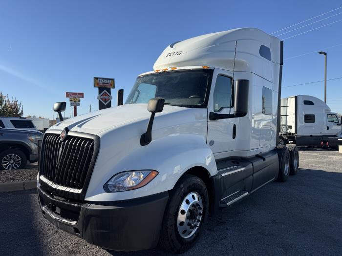 2022 International LT625-1
