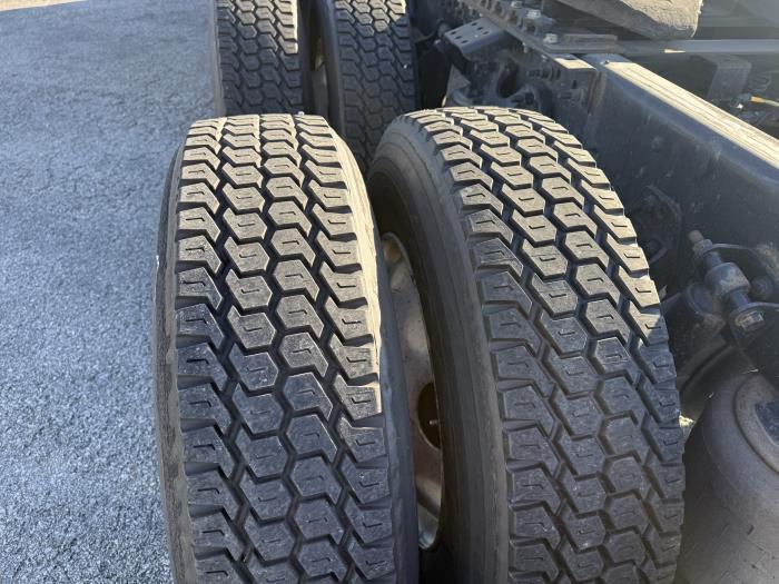 2022 International LT625-5