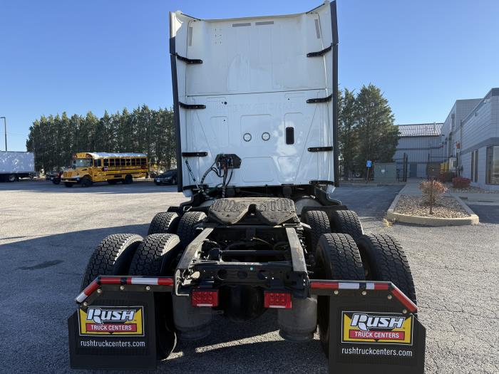 2022 International LT625-6