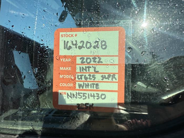 2022 International LT625-20