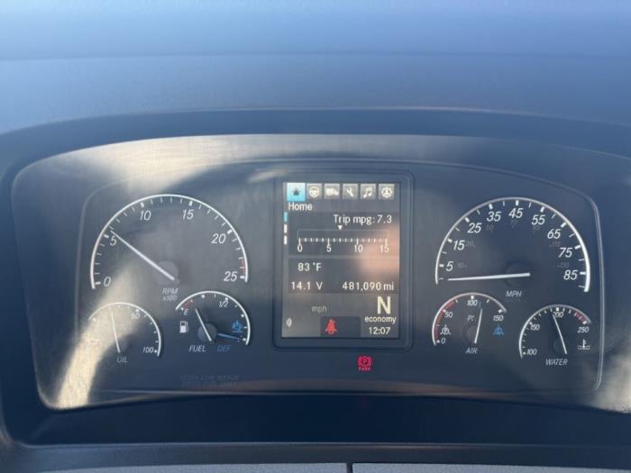 2021 Freightliner Cascadia-19