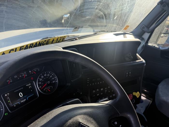 2022 International LT625-13