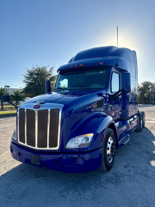 2022 Peterbilt 579-1