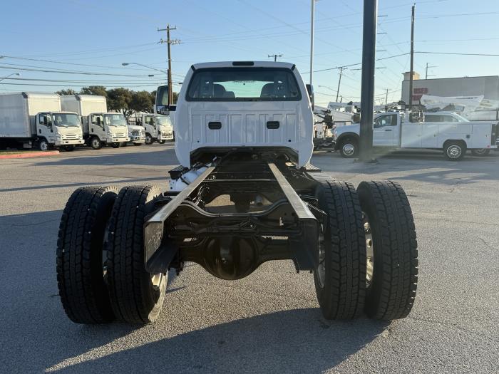2023 Ford F-750-4