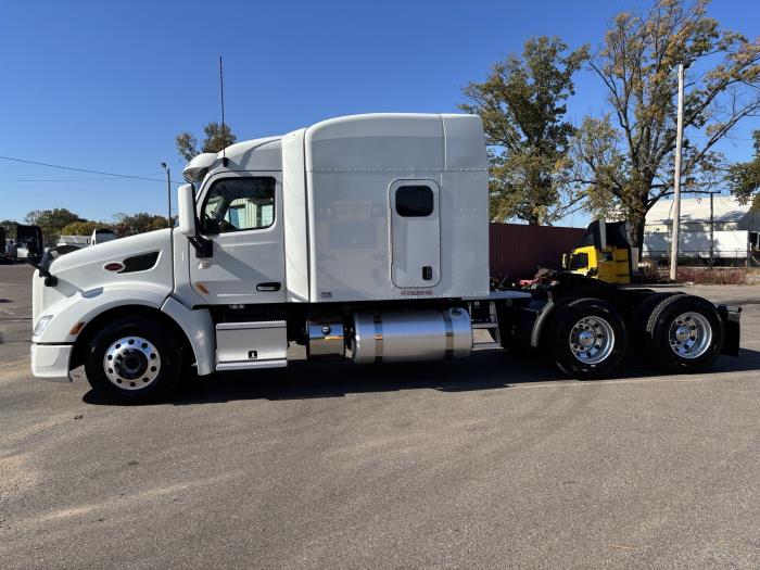2022 Peterbilt 579-3