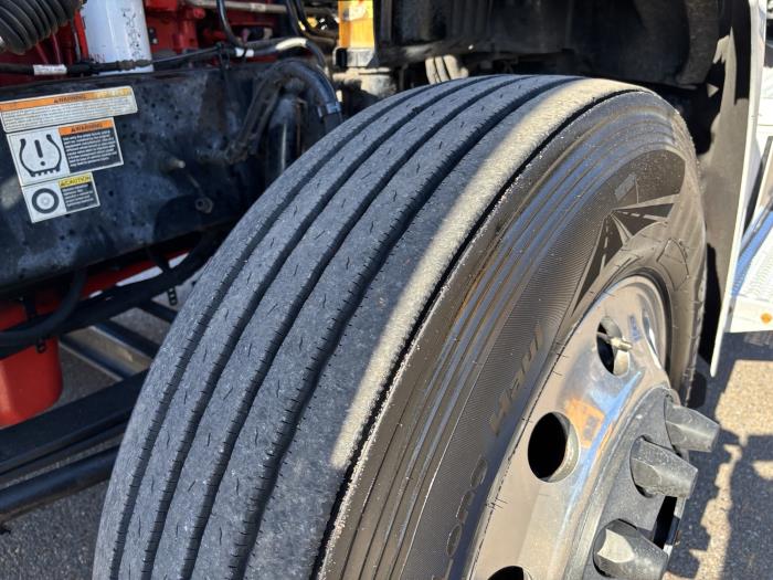 2022 Peterbilt 579-10