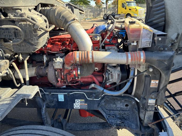 2022 Peterbilt 579-12