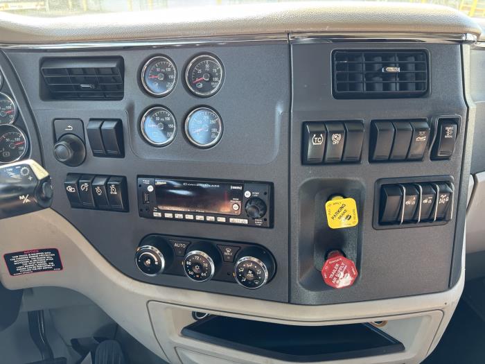 2022 Peterbilt 579-20