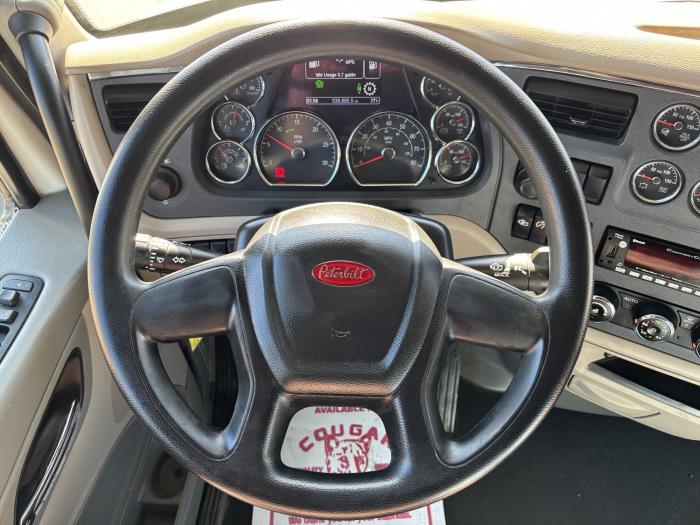 2022 Peterbilt 579-21