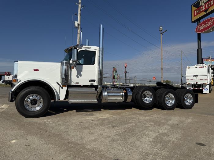 2026 Peterbilt 589-6