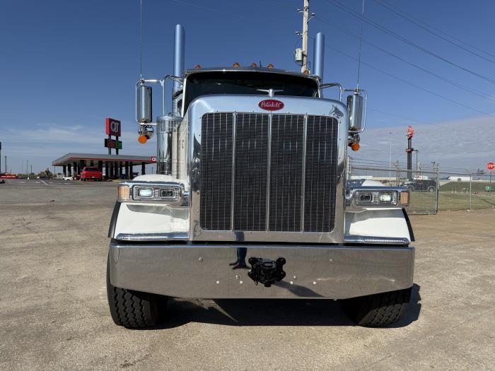 2026 Peterbilt 589-8