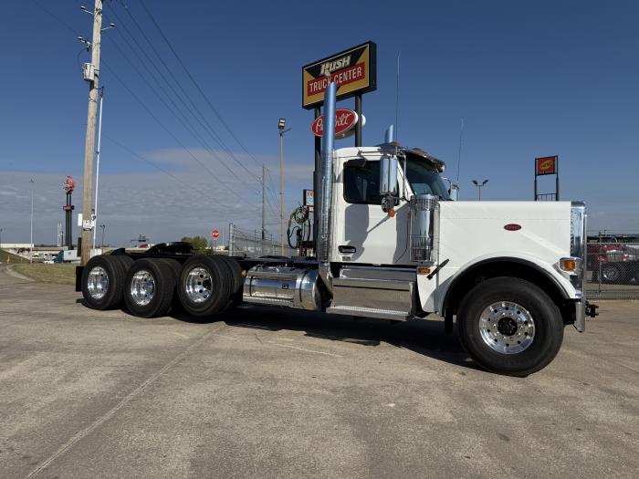 2026 Peterbilt 589-12