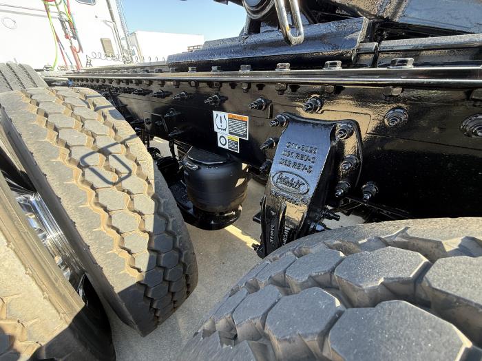 2026 Peterbilt 589-20