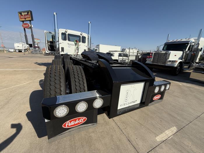 2026 Peterbilt 589-21