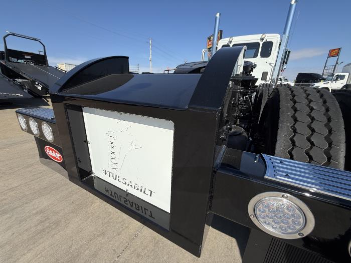 2026 Peterbilt 589-24