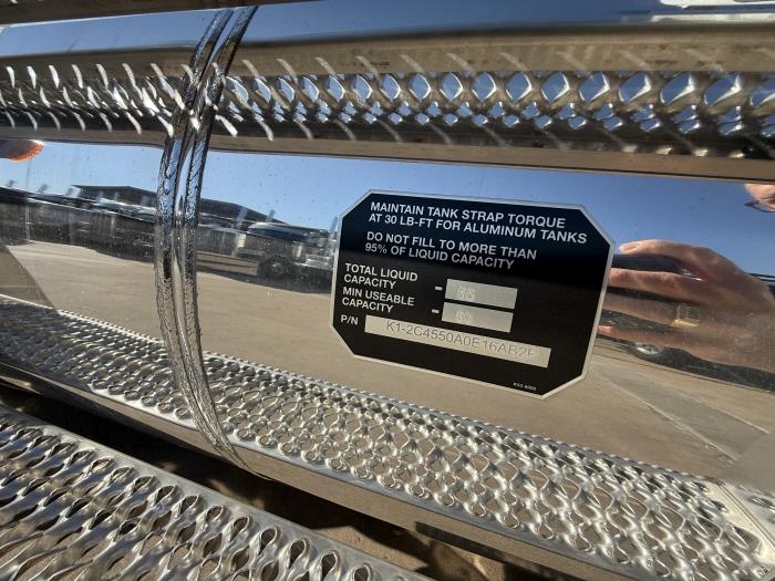 2026 Peterbilt 589-28