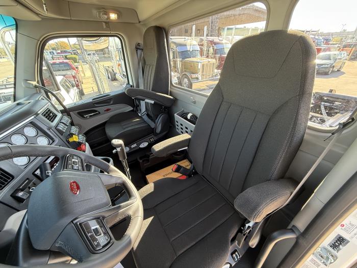 2026 Peterbilt 589-31