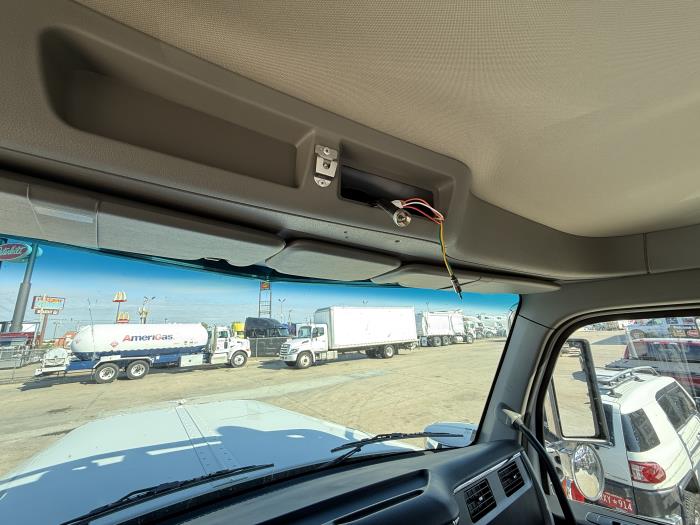 2026 Peterbilt 589-35