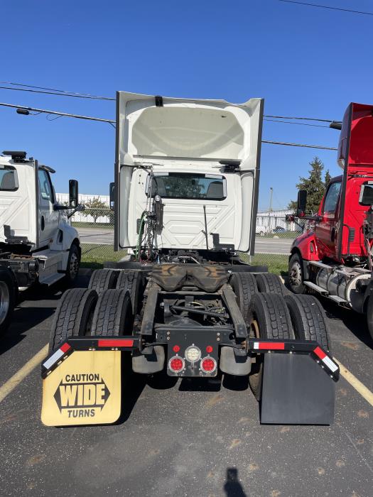 2021 International LT625-4