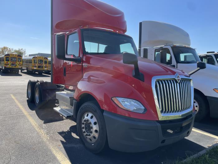 2020 International LT625 LT photo 2