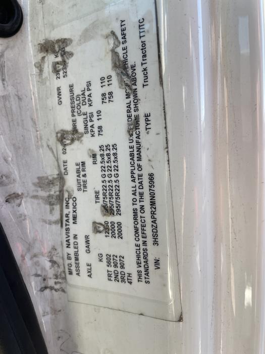 2021 International LT625-1