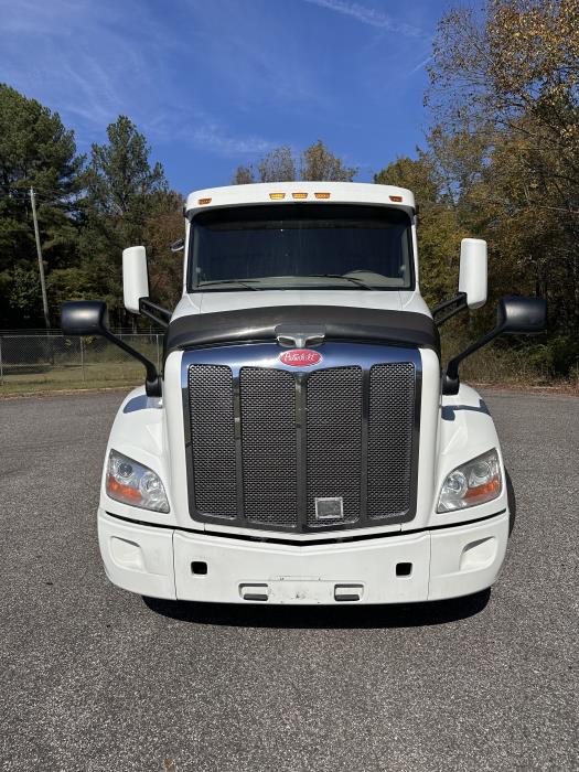 2022 Peterbilt 579-5