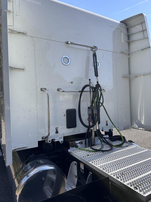 2022 Peterbilt 579-13