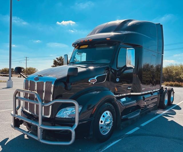 2021 Peterbilt 579-1
