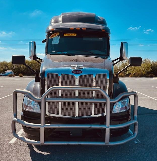 2021 Peterbilt 579-2