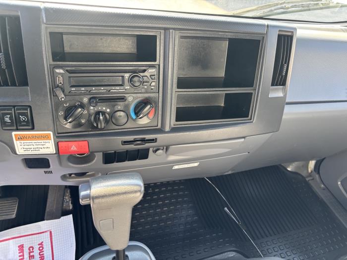 2019 Isuzu NPR-HD-17