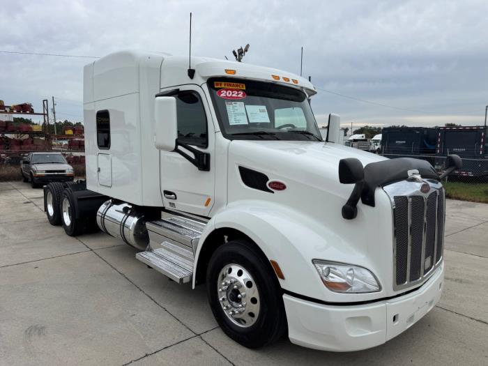 2022 Peterbilt 579 photo 4