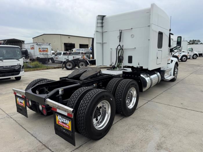 2022 Peterbilt 579-5
