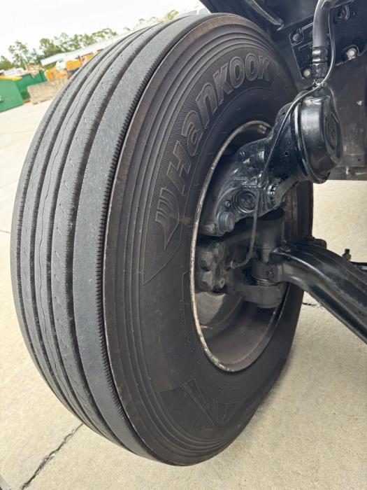 2022 Peterbilt 579-15