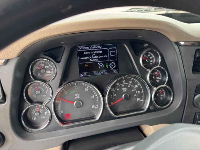 2022 Peterbilt 579-23