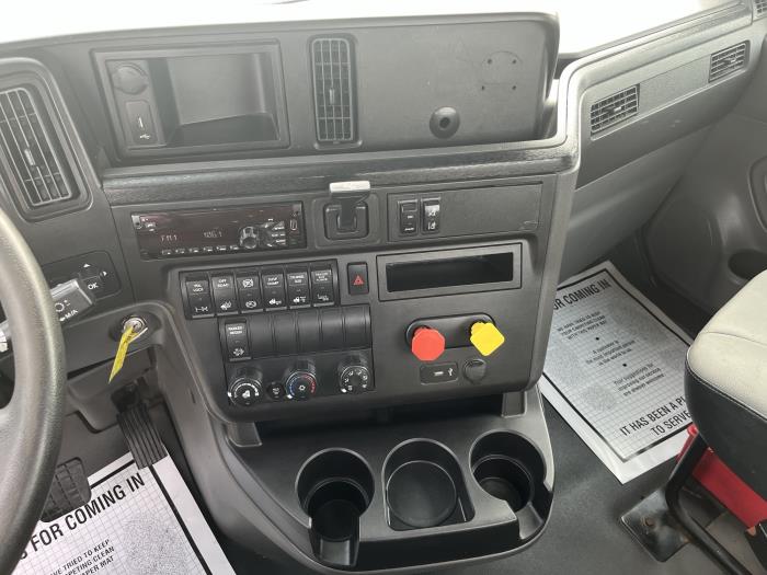 2019 International LT625-12