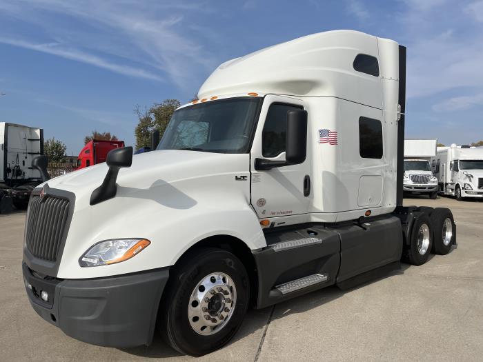 2021 International LT625-1