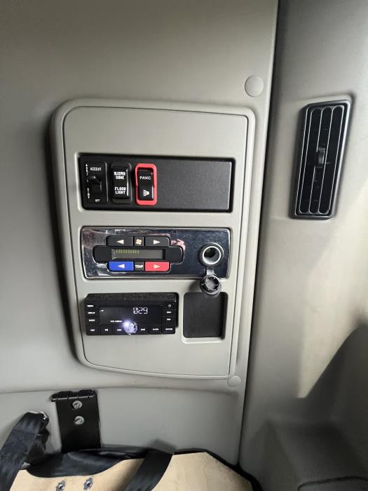 2021 International LT625-14