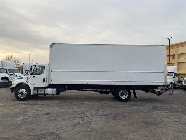 2019 Freightliner Business Class M2 106-2