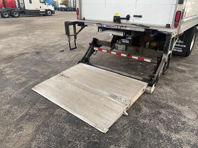 2019 Freightliner Business Class M2 106-5