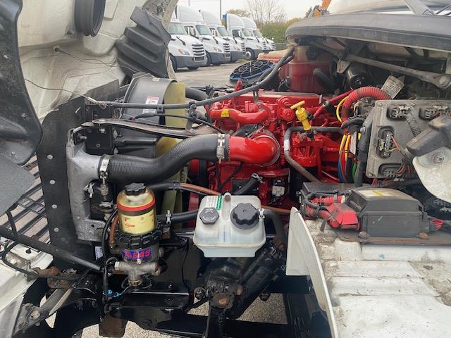 2019 Freightliner Business Class M2 106-12