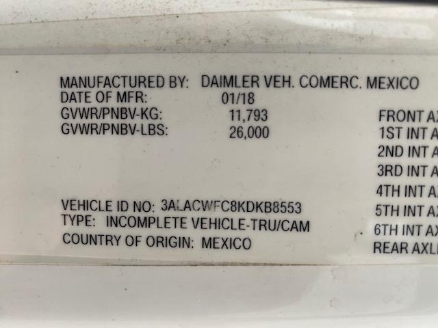 2019 Freightliner Business Class M2 106-27