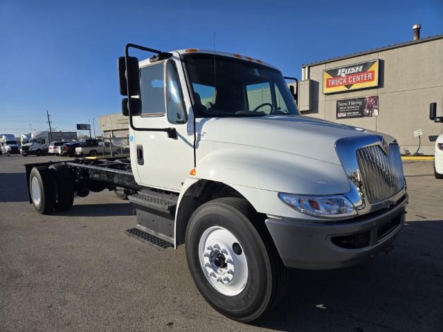 2019 International 4300 DuraStar 4300 photo 4