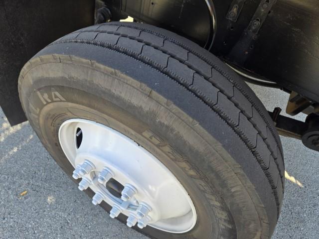 2022 Capacity TJ5000-17