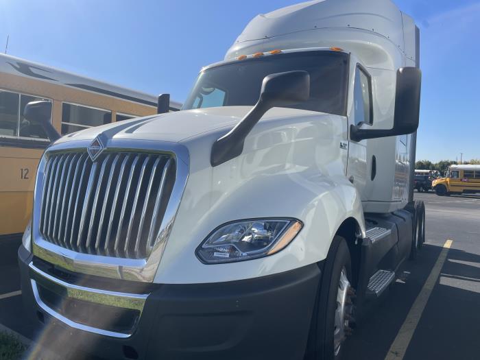 2022 International LT625-1