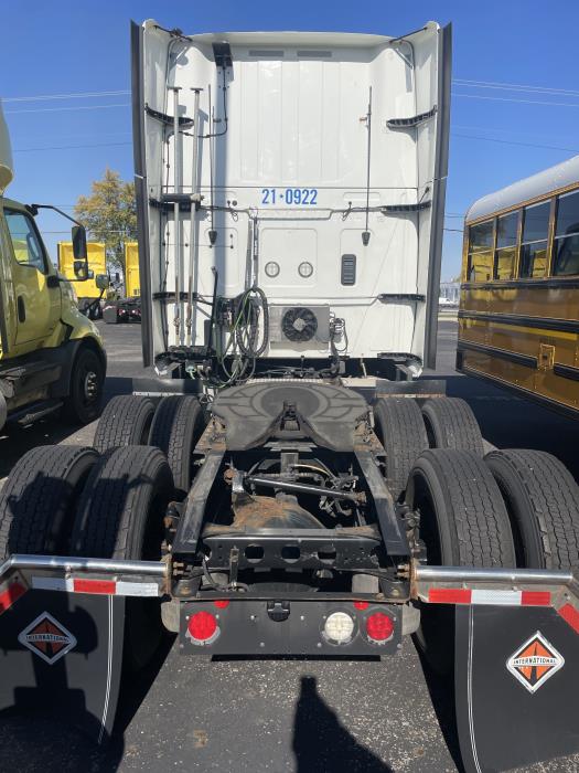 2021 International LT625-4