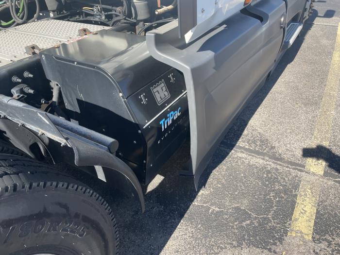 2021 International LT625-3